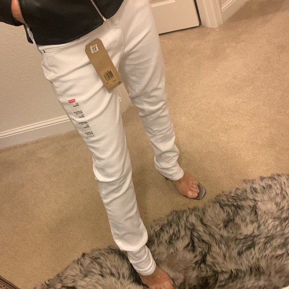 🔴Levi’s🔴 W30L30 711 Skinny mid rise slim through Hip and Thigh - Picture 4 of 17